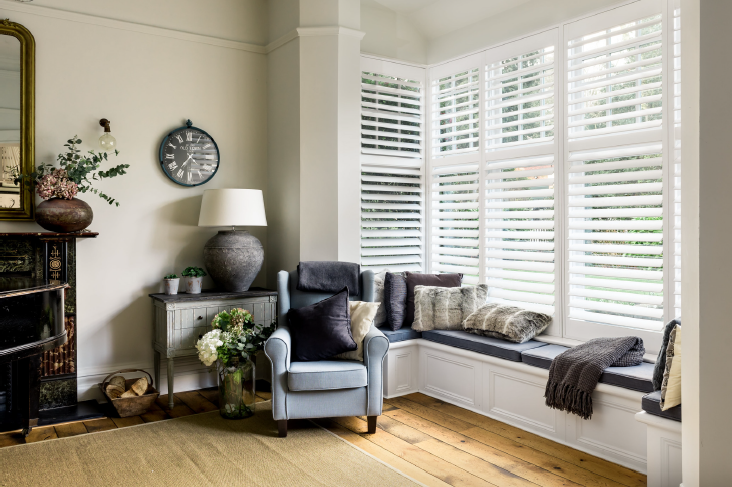 Made to measure plantation shutters